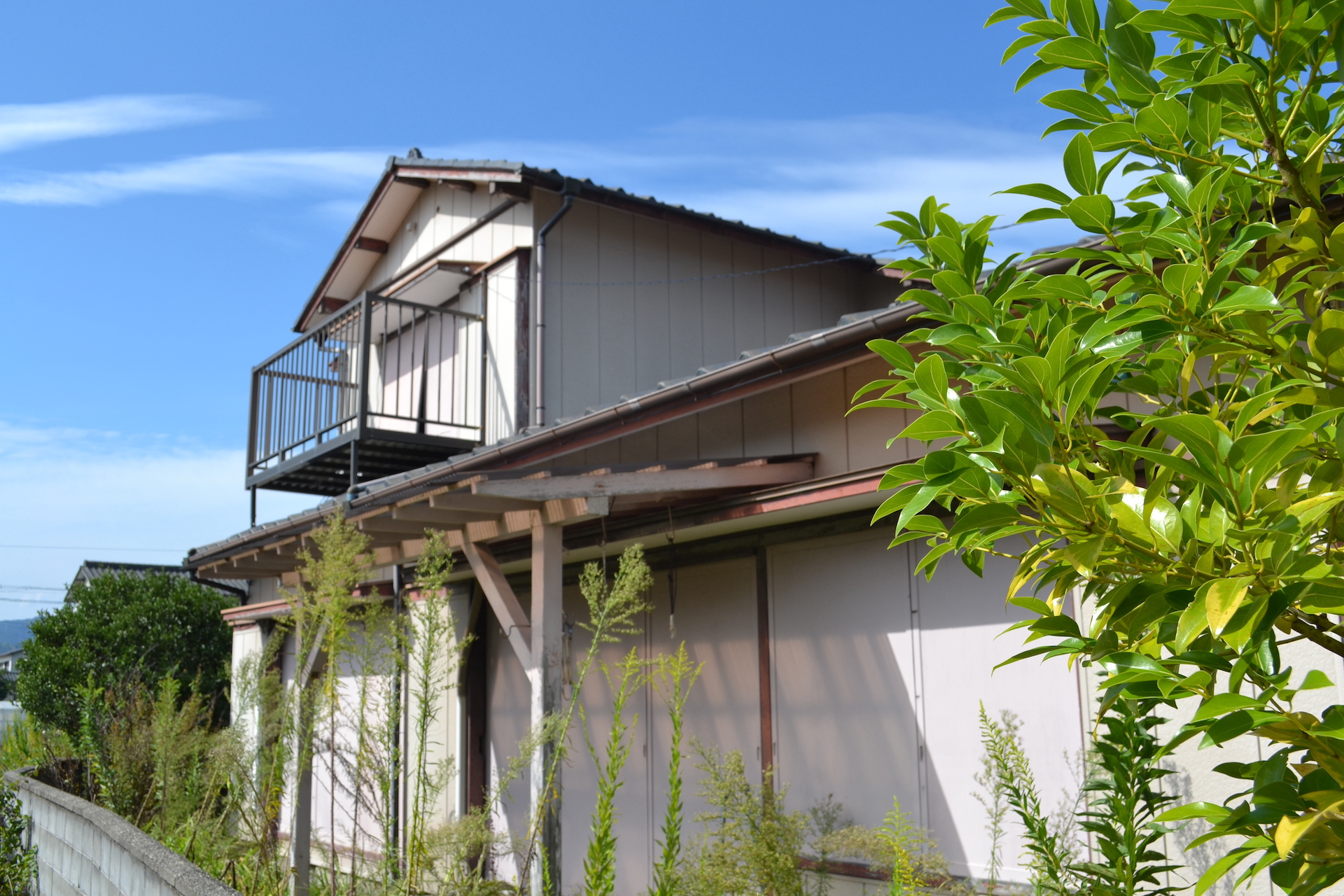 detached 撫養町立岩